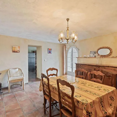Villa Heritage In With Swimming Pool