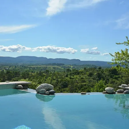 Heritage In With Swimming Pool