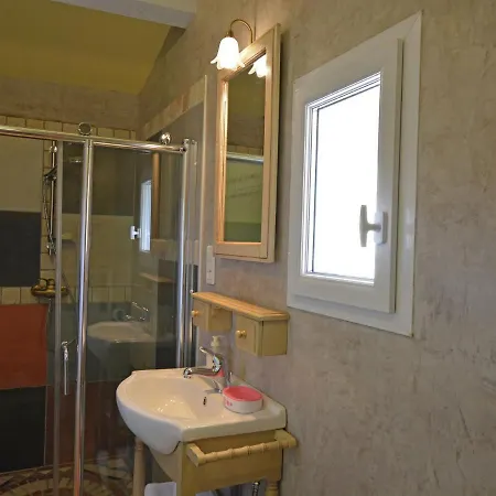 Villa Heritage In With Swimming Pool Les Mages