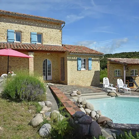 Villa In With Swimming Pool *