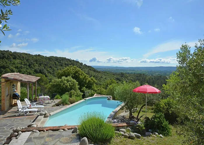 In With Swimming Pool Villa *